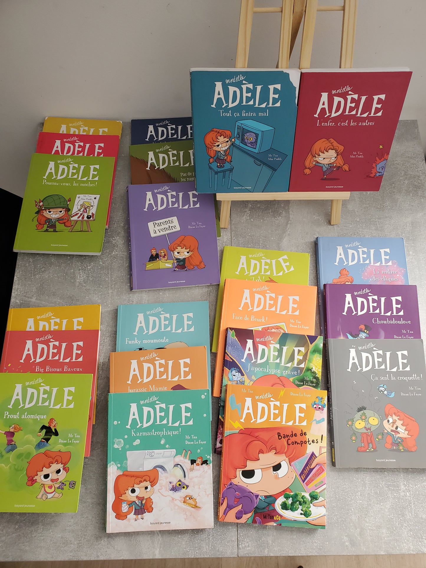 Collection complète de la série Mortelle Adèle tome 01 à 22