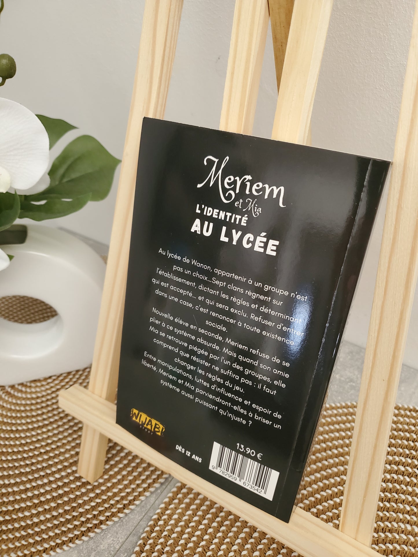 Meriem et Mia l'identité au lycée.