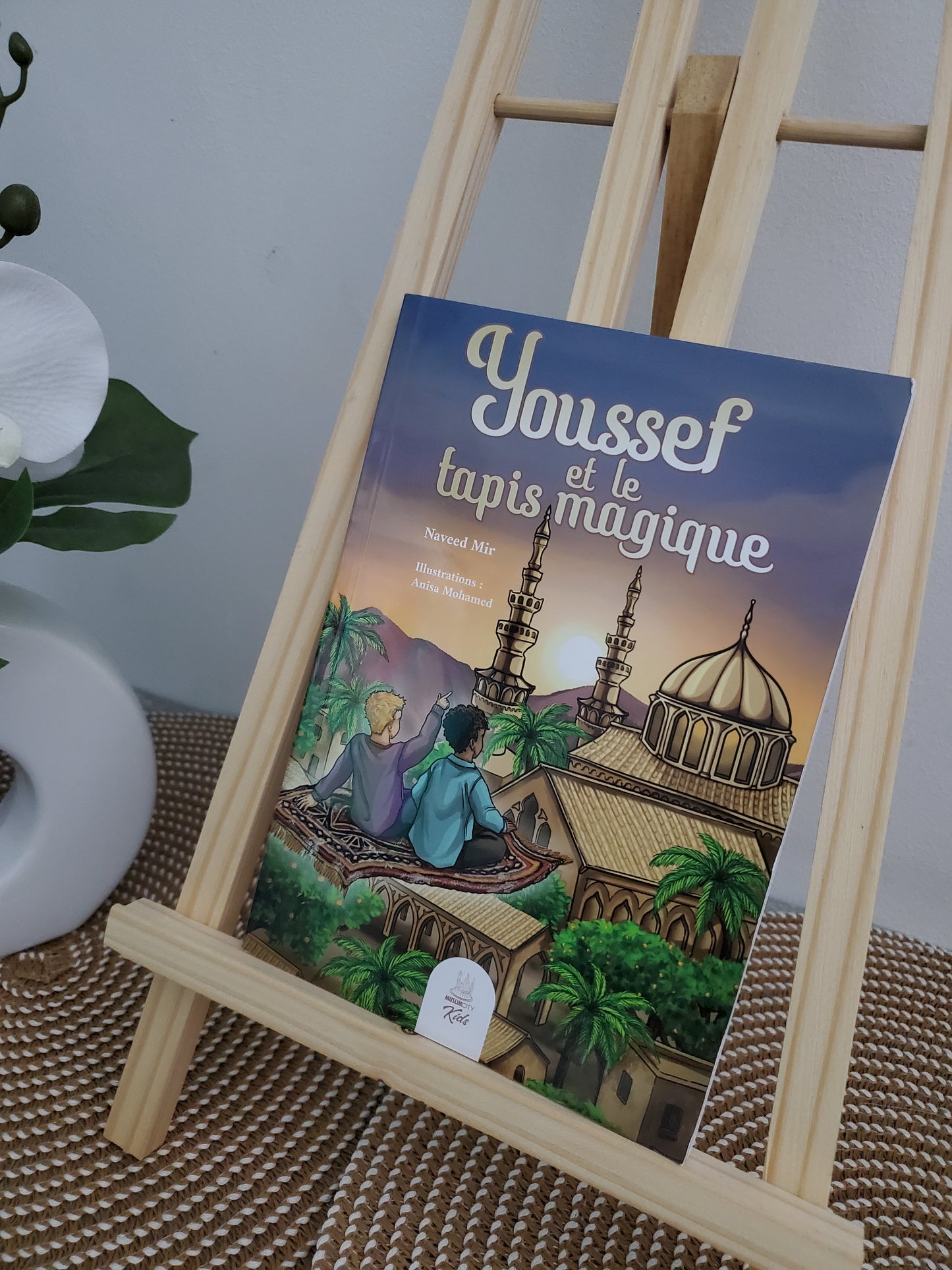 📘 Youssef et le tapis magique
✍️ Naveed Mir